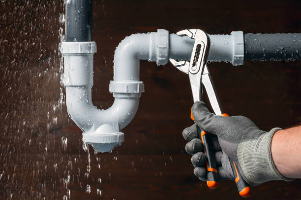 Professional Drain Cleaning technician working in Madbury, NH